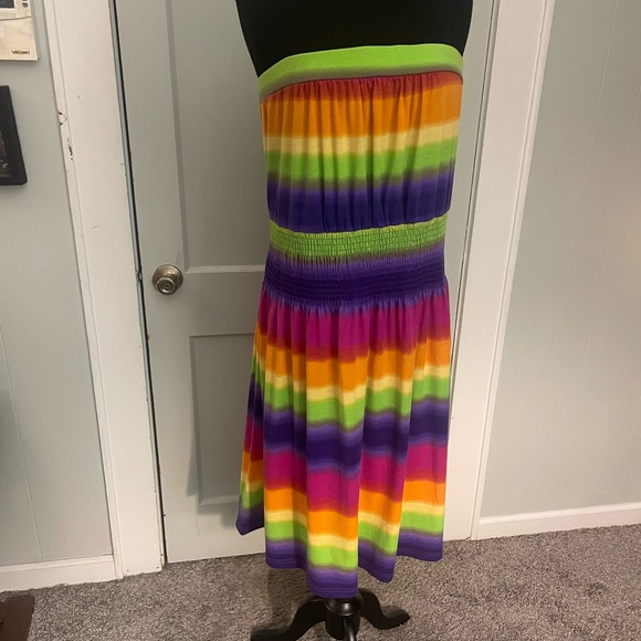 Size 2X beautiful colorful dress strapless - Picture 2 of 5